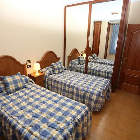 Varadero 菲尼斯特雷